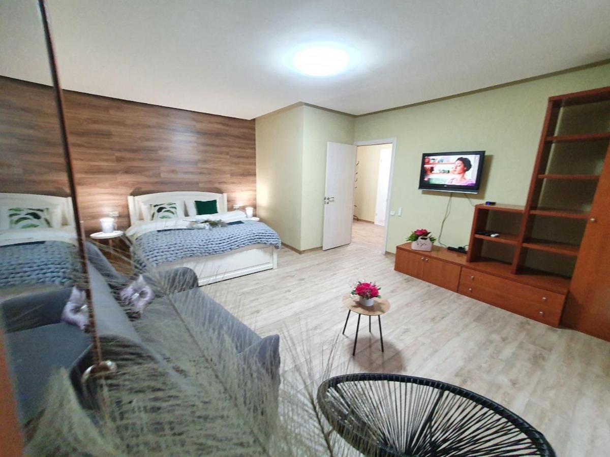 Inn Home Apartments-Olimpiysky Stadium Area Kiev Eksteriør bilde
