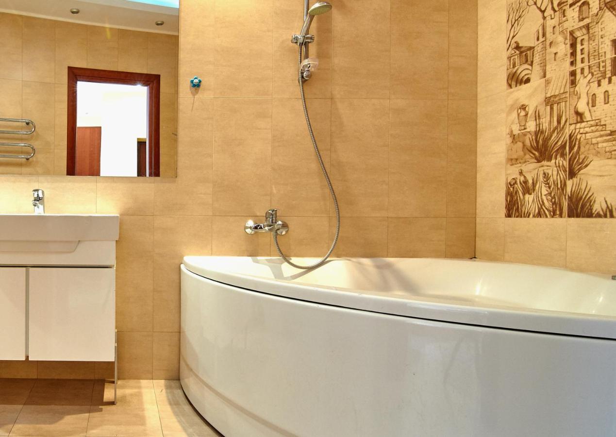 Inn Home Apartments-Olimpiysky Stadium Area Kiev Eksteriør bilde