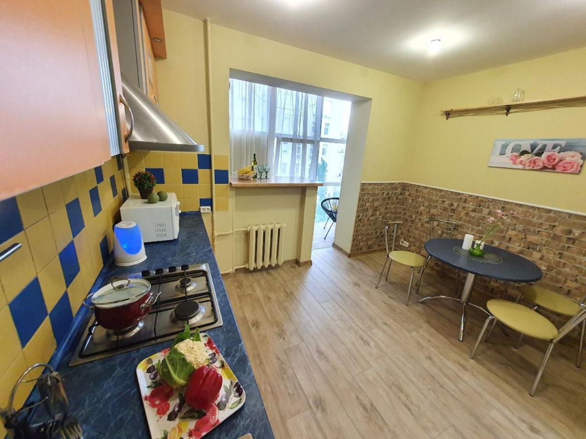 Inn Home Apartments-Olimpiysky Stadium Area Kiev Eksteriør bilde